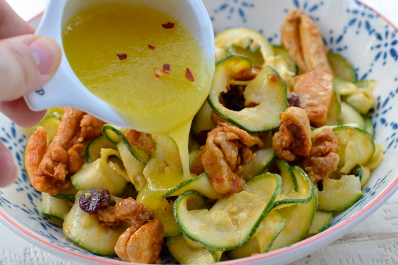 Courgetti Zoodles with Mango Dressing 