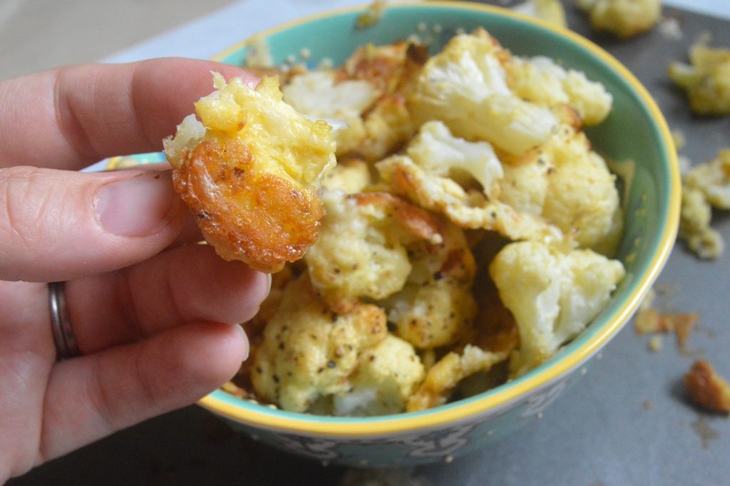 Cauliflower cheesy bites