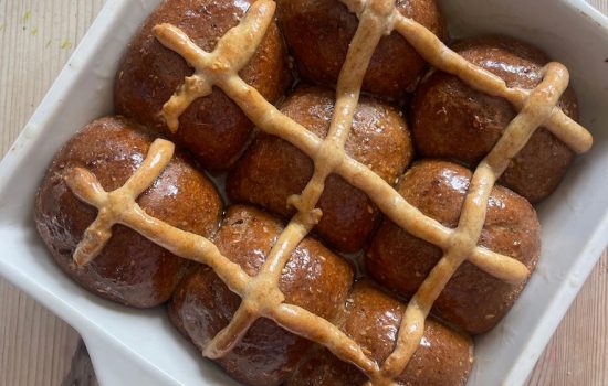 The best low carb hot cross buns (contains gluten)